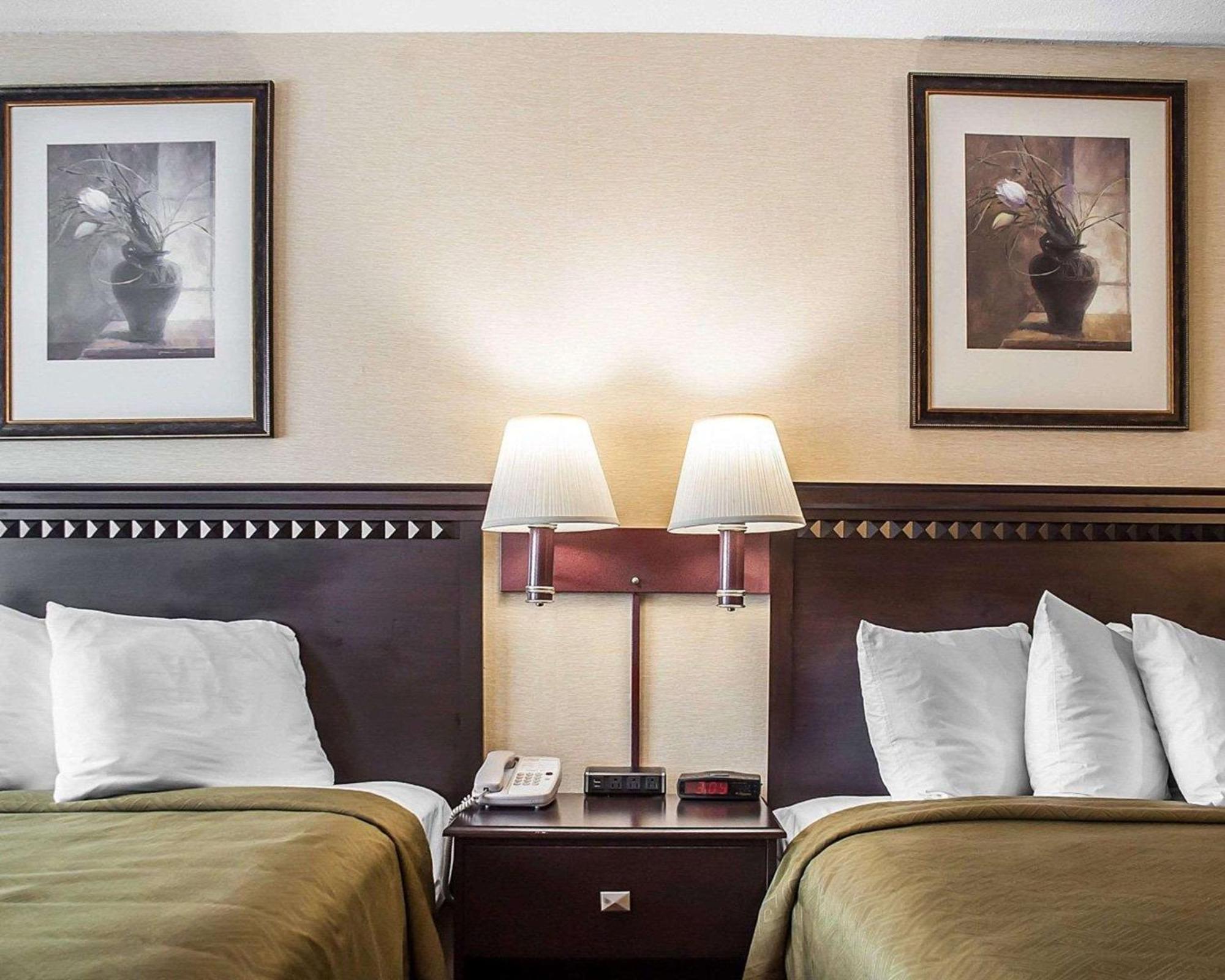 Econo Lodge Elmira-Corning Fisherville Eksteriør bilde