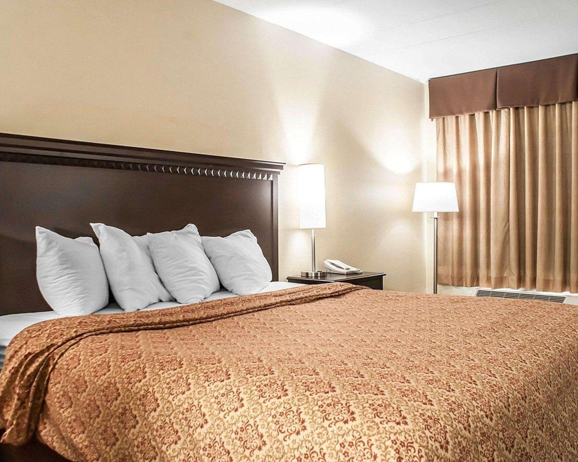 Econo Lodge Elmira-Corning Fisherville Eksteriør bilde