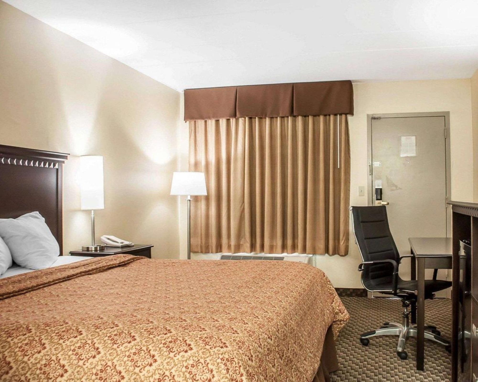 Econo Lodge Elmira-Corning Fisherville Eksteriør bilde